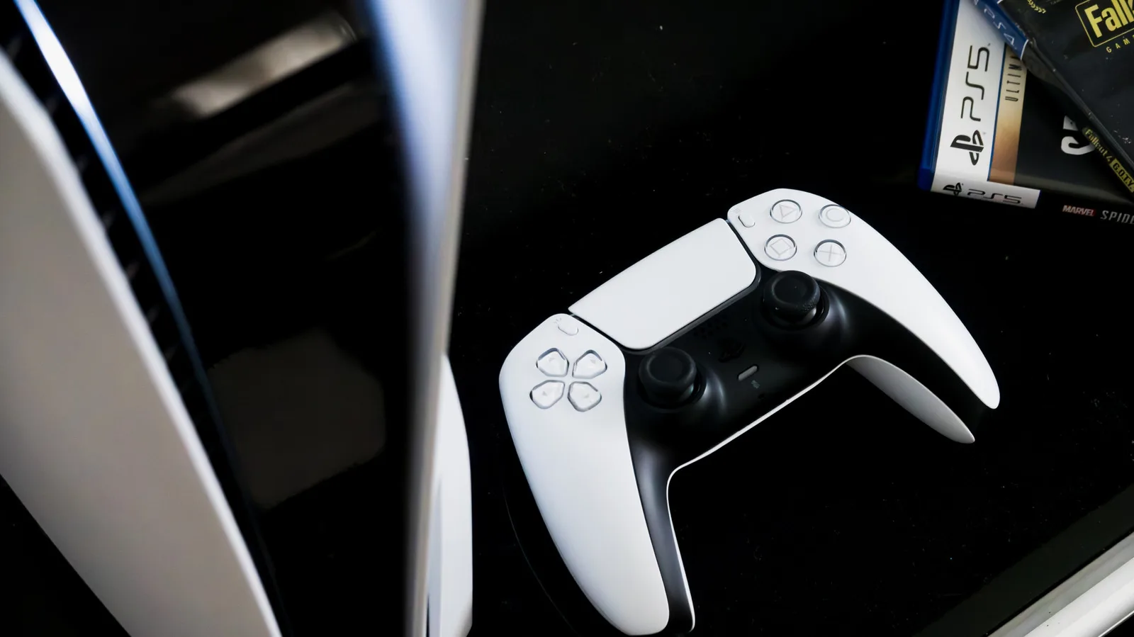 PlayStation 5 ve Xbox Series X dikey mi yatay mı konumlandırılmalı?